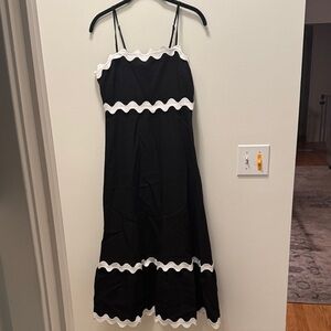 Chic Black Midi Dress with White Scalloped Trim